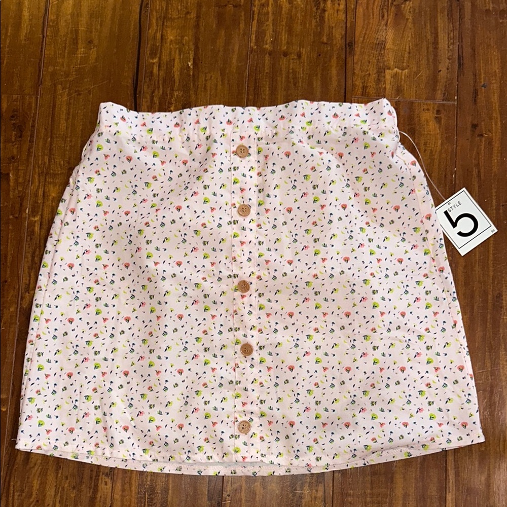Style 5 NWT Pink Floral Mini Skirt Pull On Medium